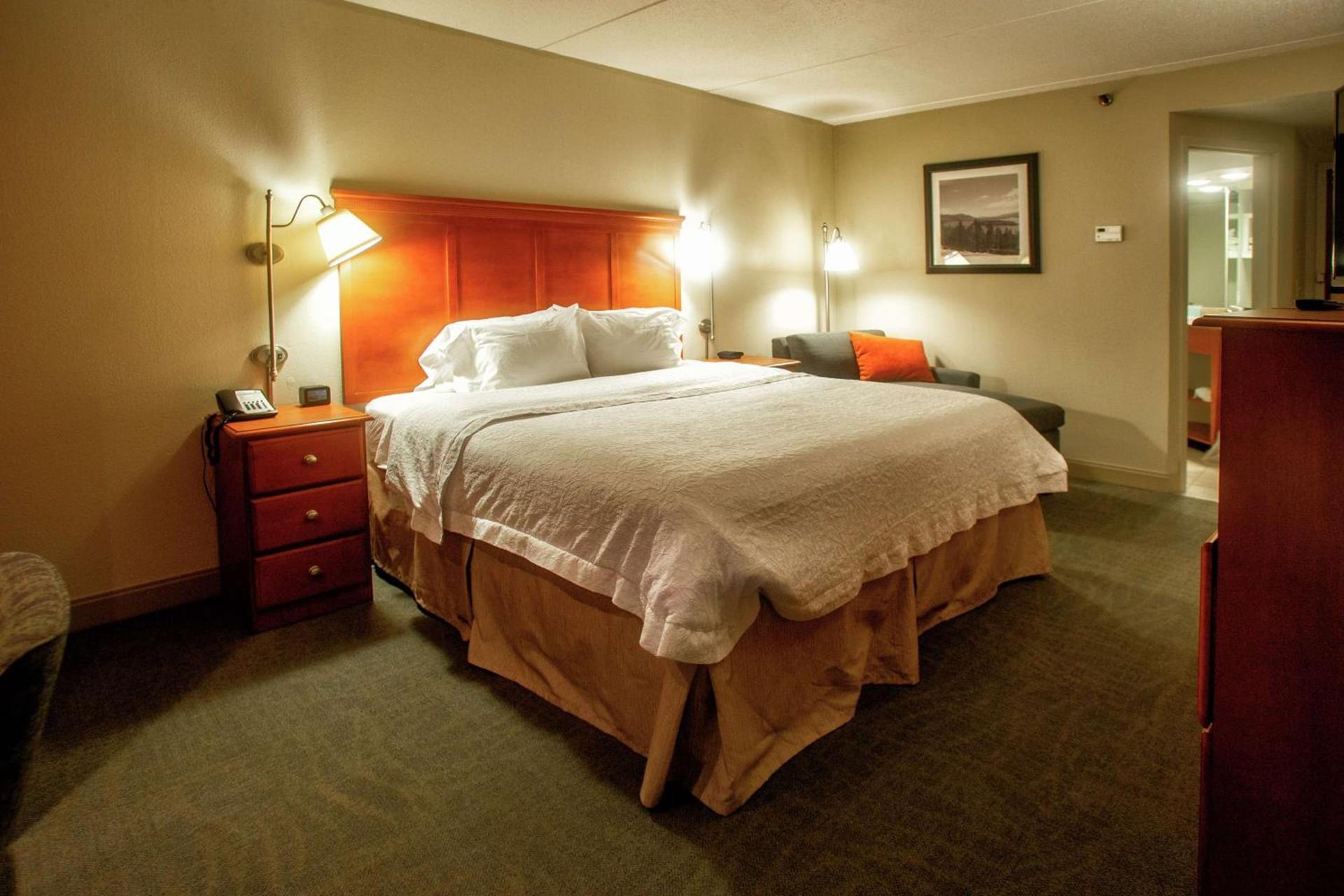 Hampton Inn Wheeling photo 35