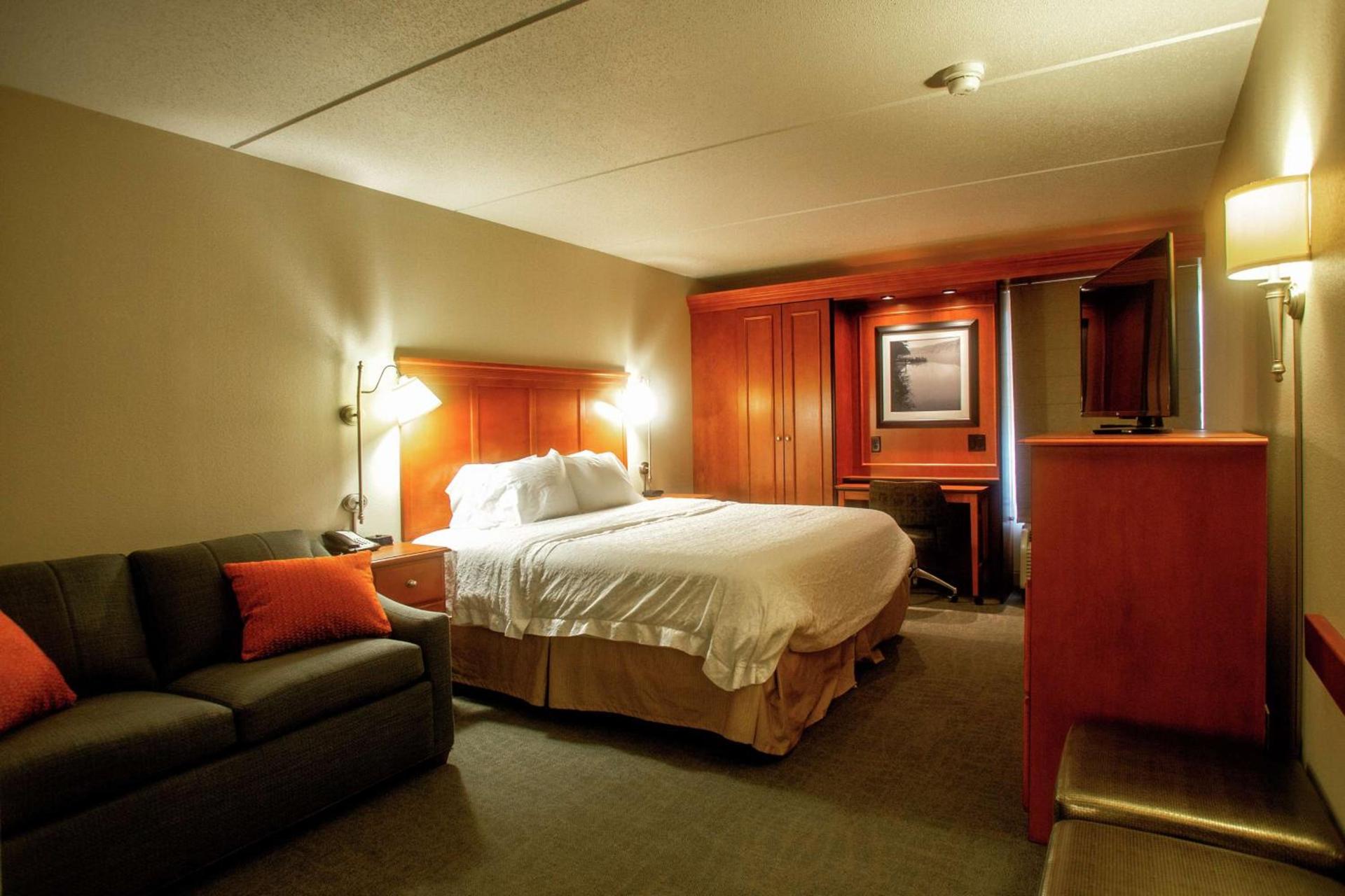 Hampton Inn Wheeling photo 38