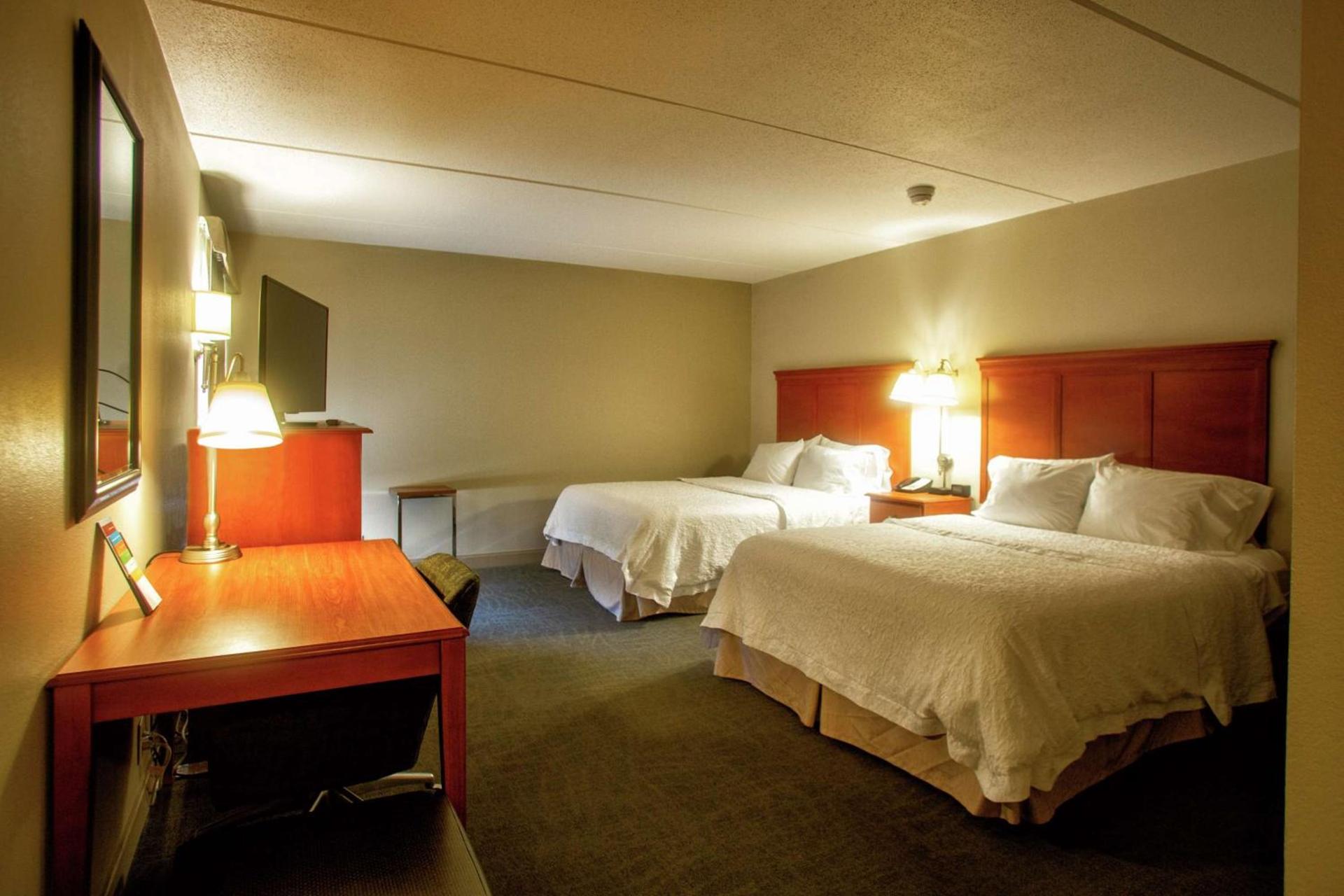 Hampton Inn Wheeling photo 41