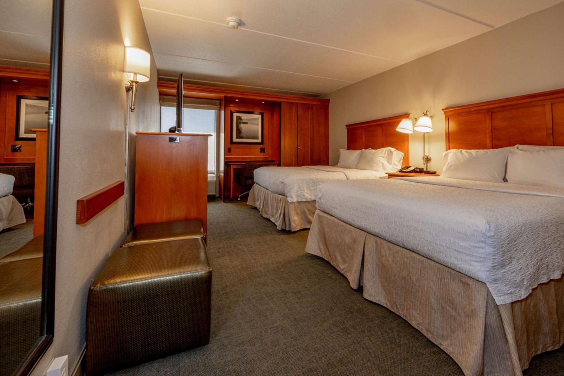 Hampton Inn Wheeling photo 45