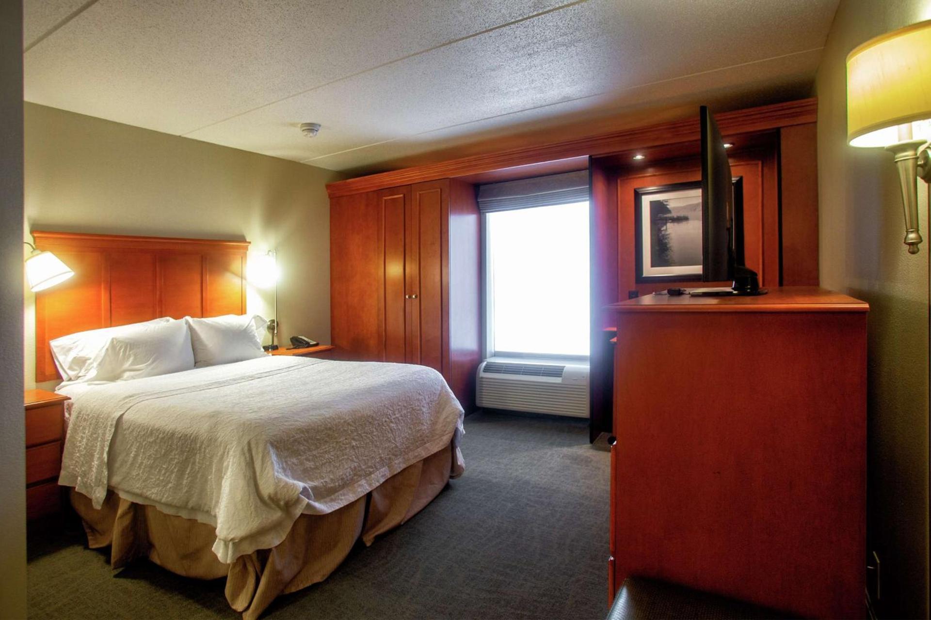 Hampton Inn Wheeling photo 52