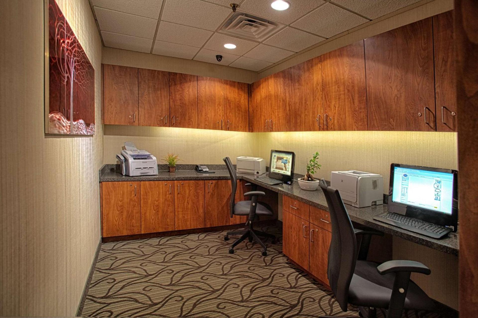 Hampton Inn Wheeling photo 54
