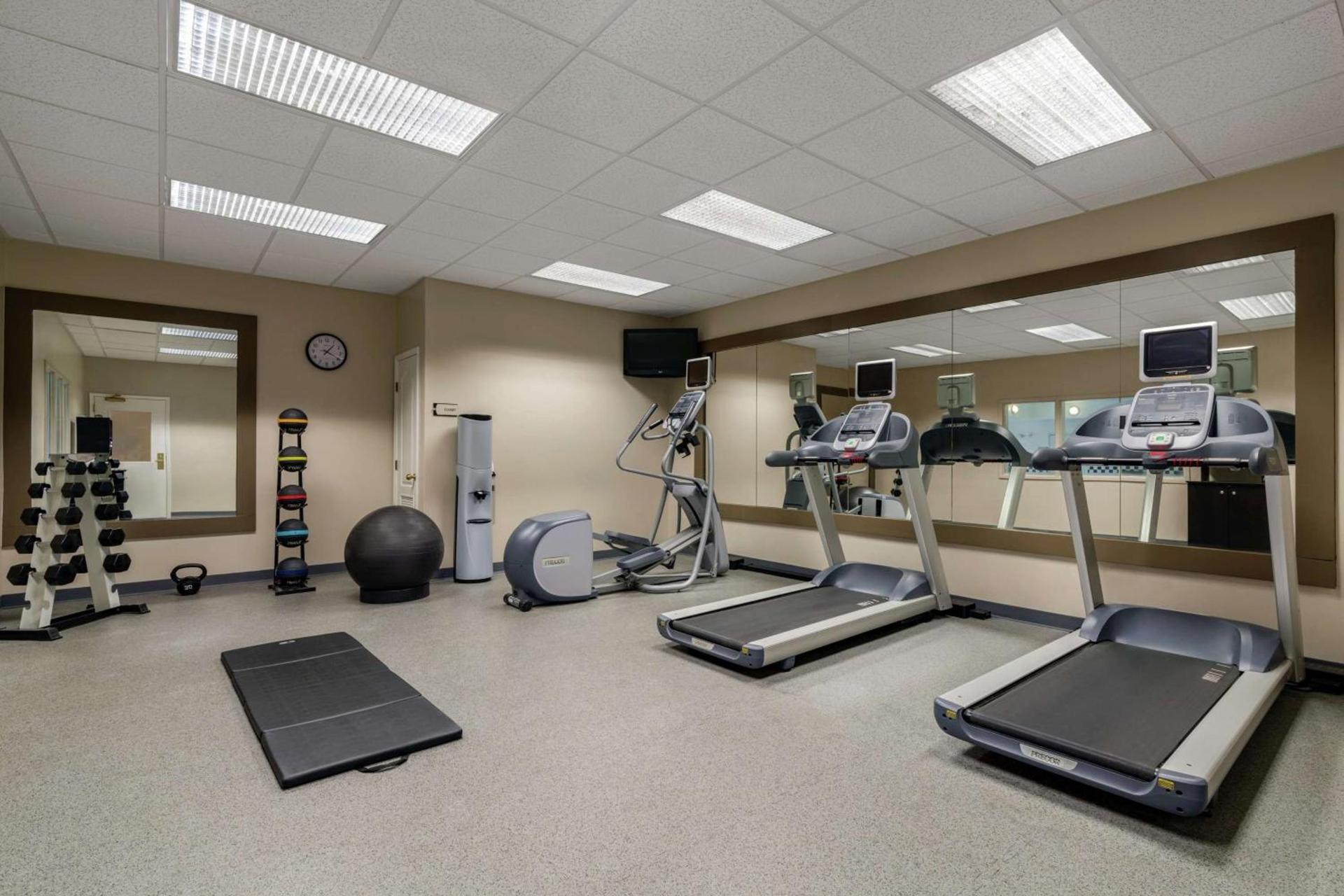 Homewood Suites by Hilton Providence-Warwick photo 13