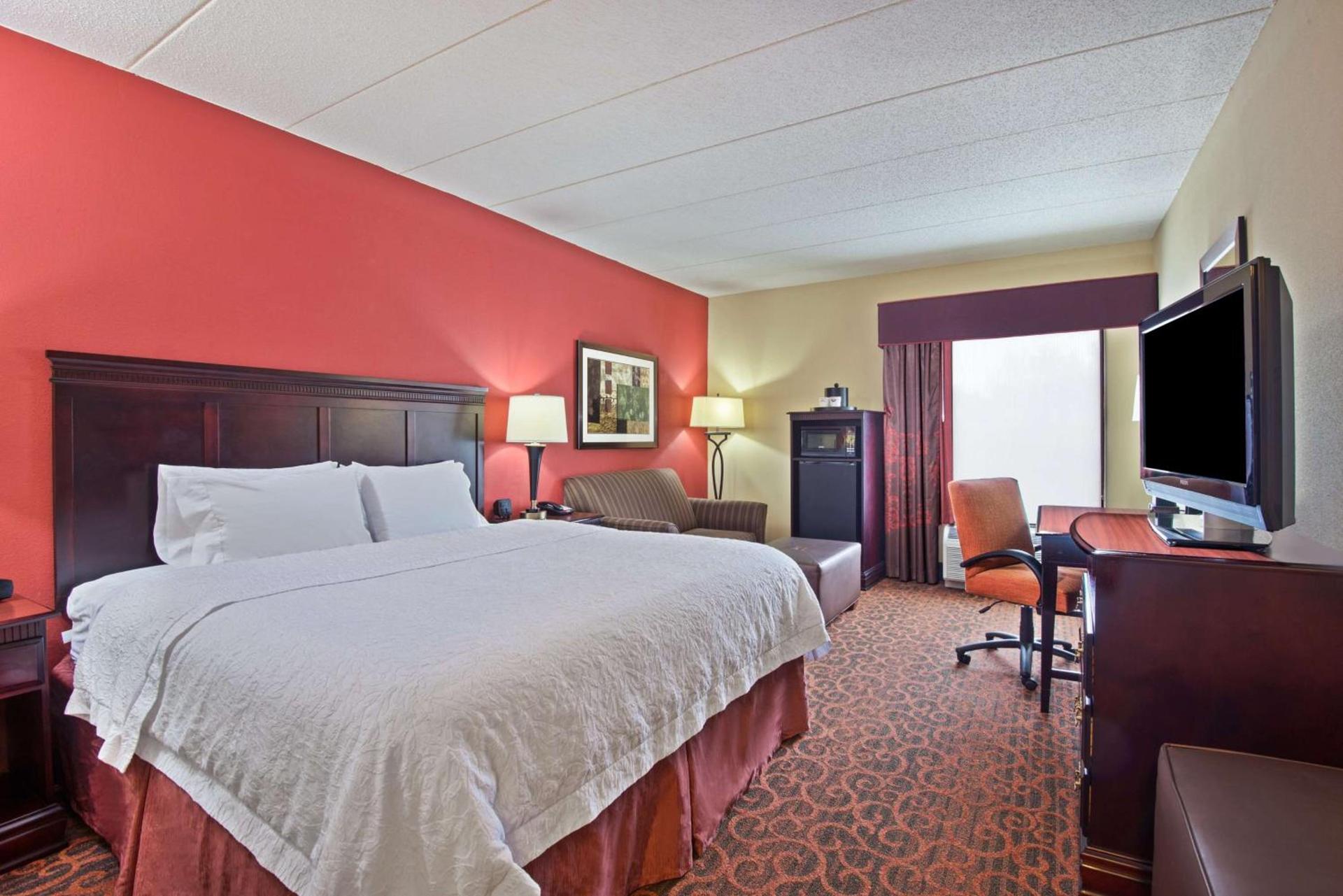 Hampton Inn Winfield Teays Valley photo 14