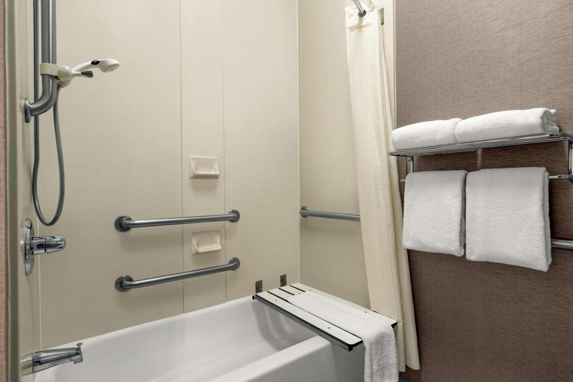 Homewood Suites by Hilton Providence-Warwick photo 6