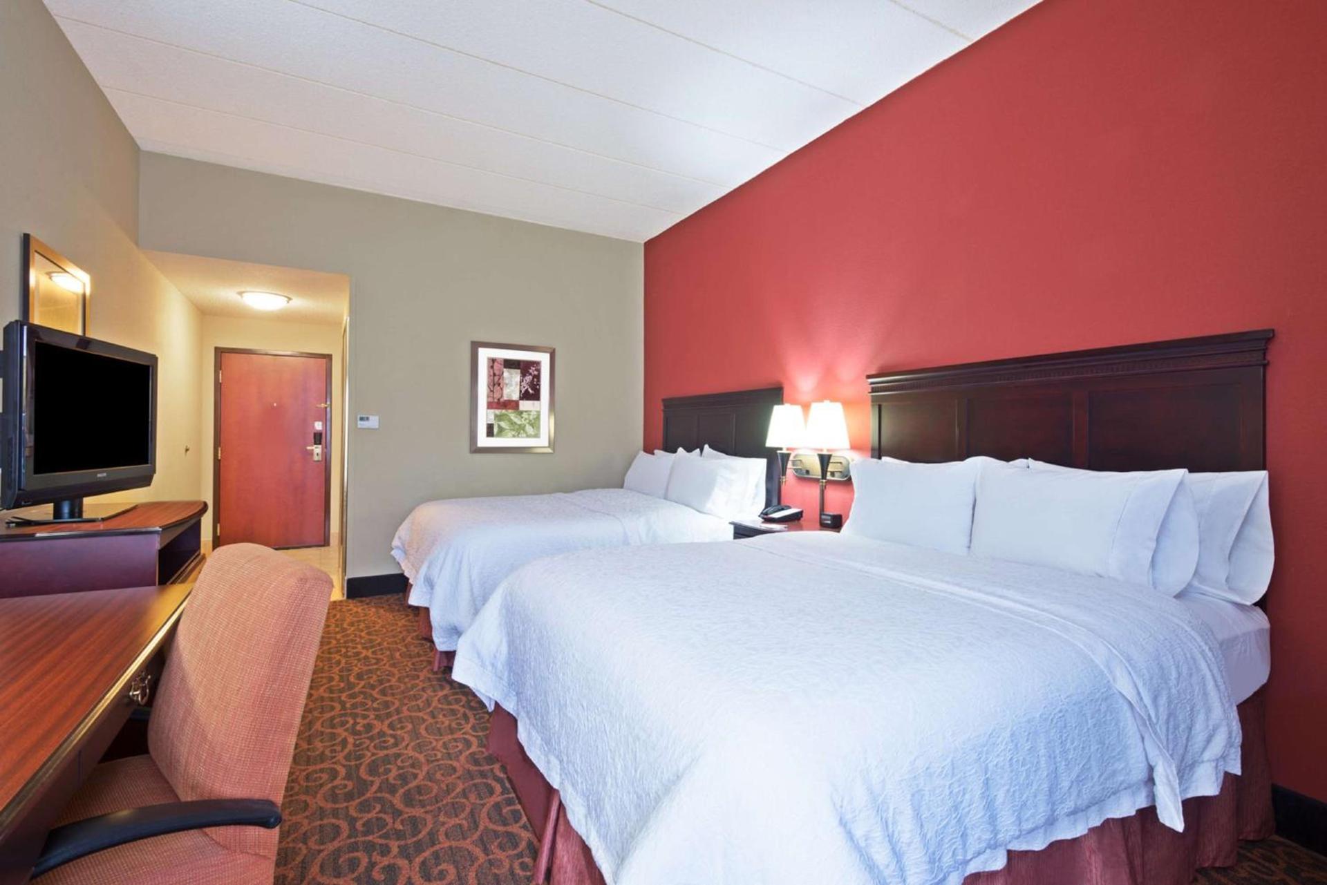 Hampton Inn Winfield Teays Valley photo 17