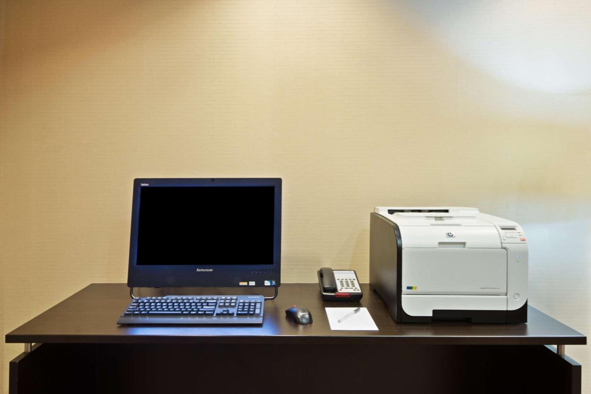 Hampton Inn Winfield Teays Valley photo 32