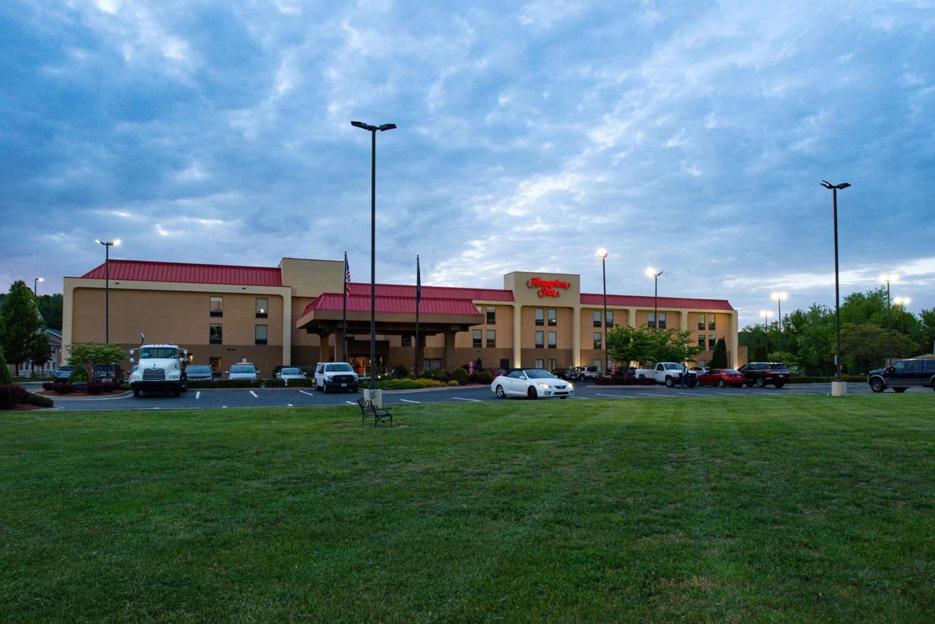 Hampton Inn Wytheville photo 3