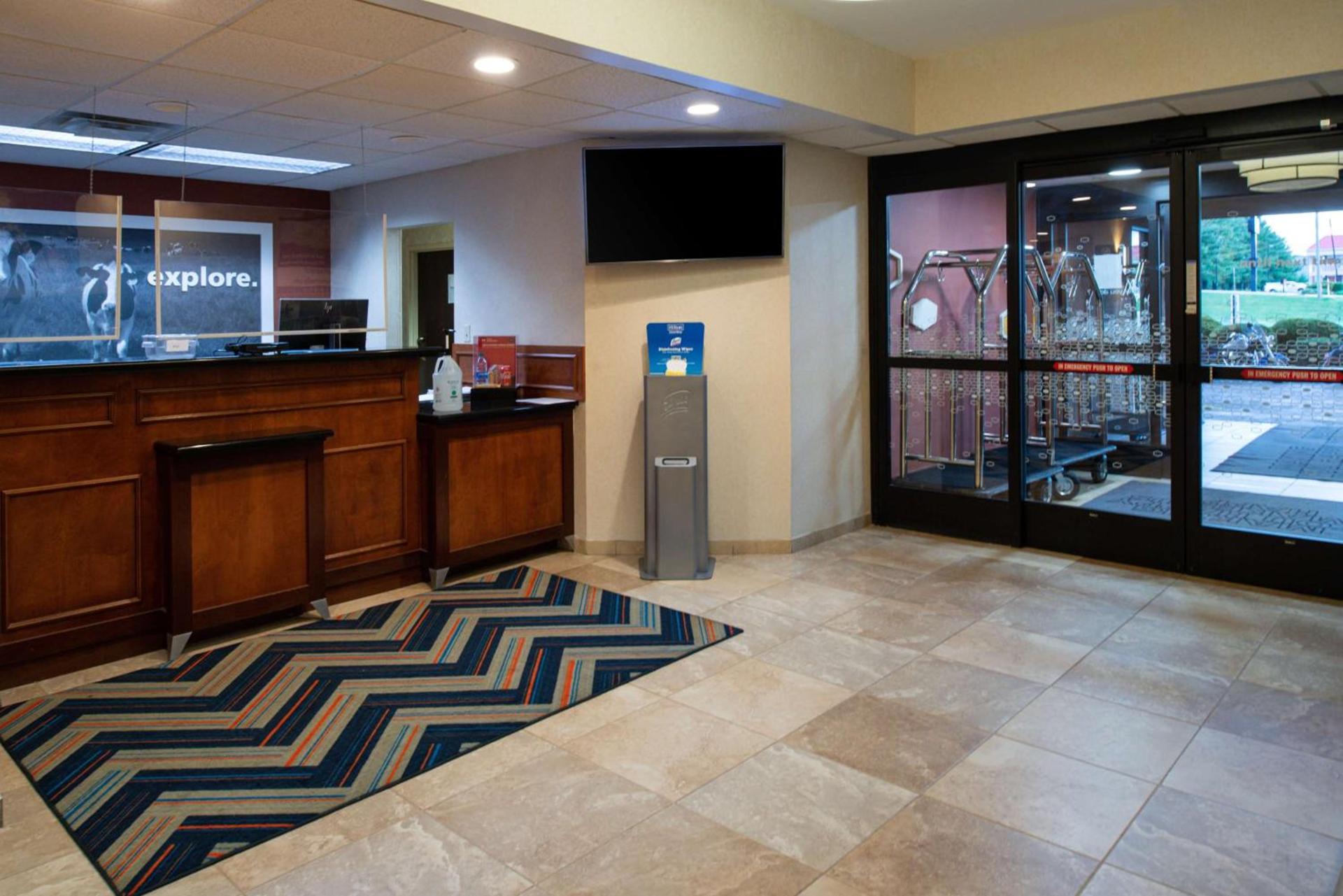 Hampton Inn Wytheville photo 7
