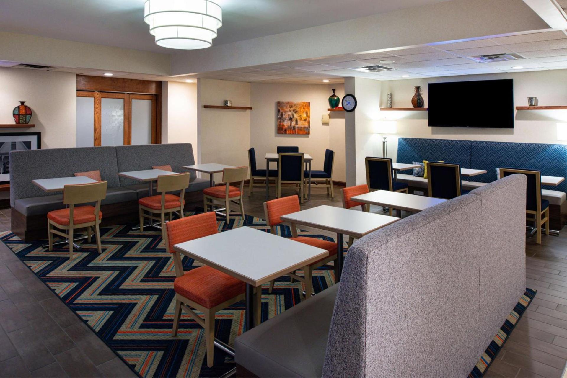 Hampton Inn Wytheville photo 12