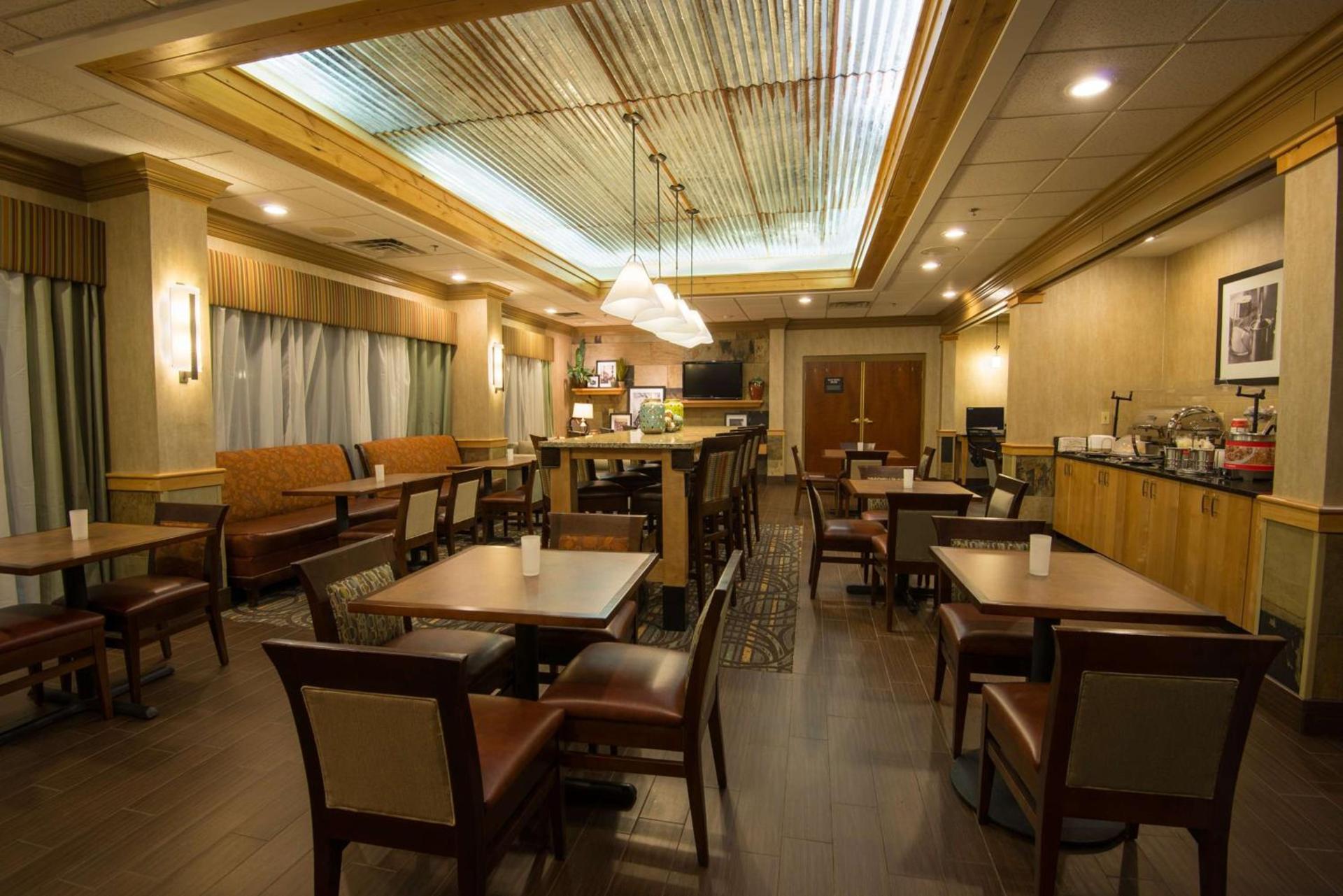 Hampton Inn Wilkesboro photo 12