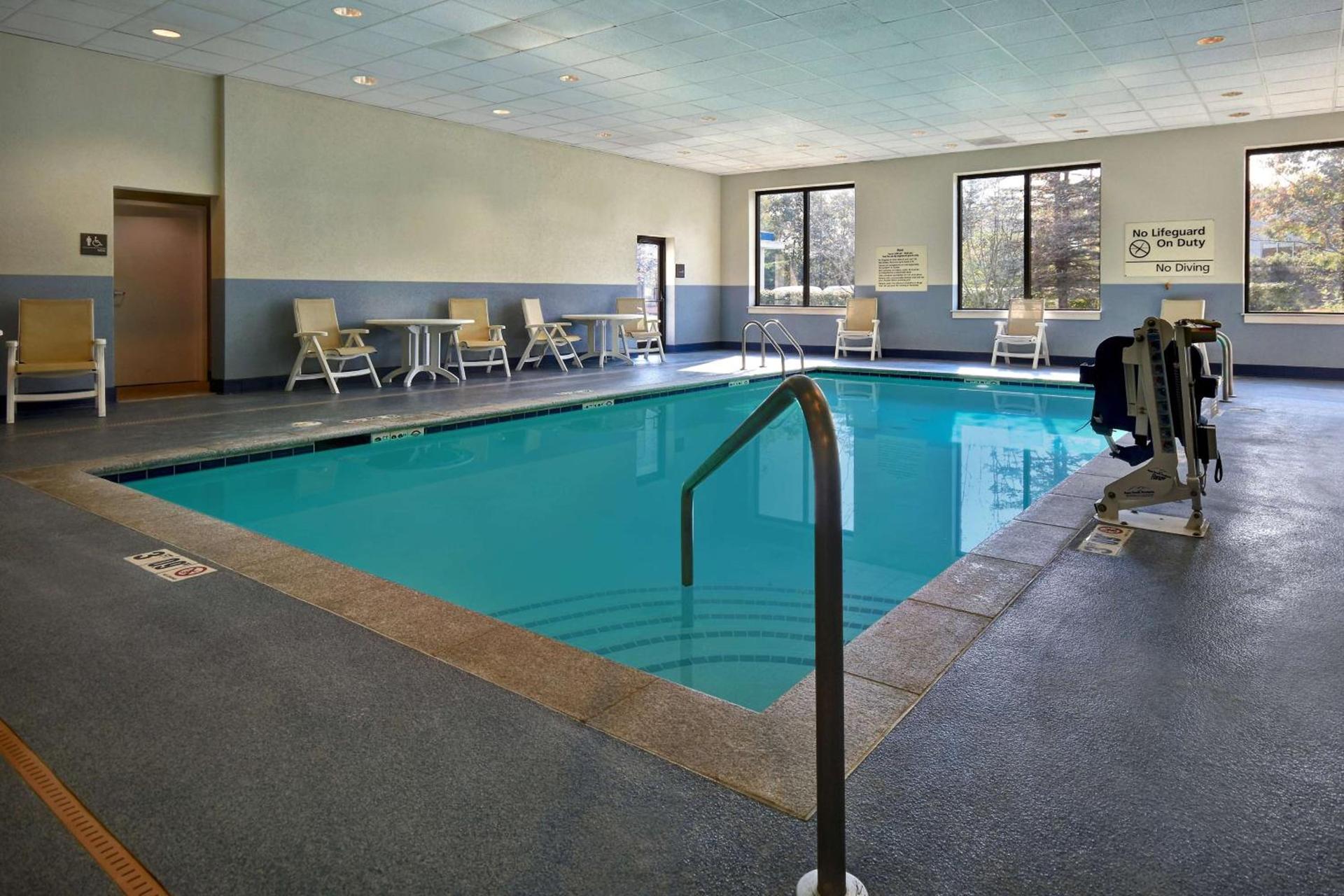 Hampton Inn White River Junction photo 14