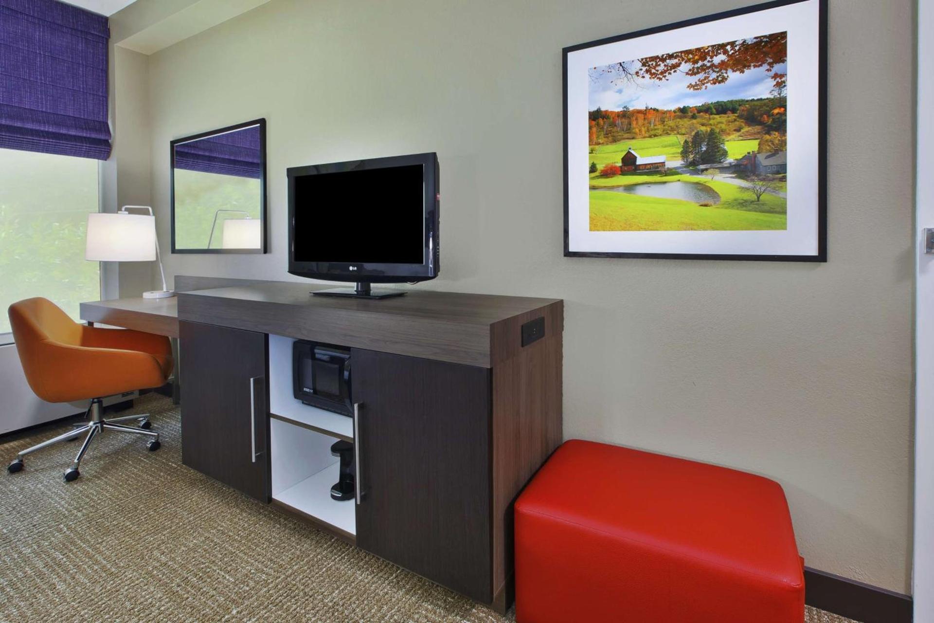 Hampton Inn White River Junction photo 31