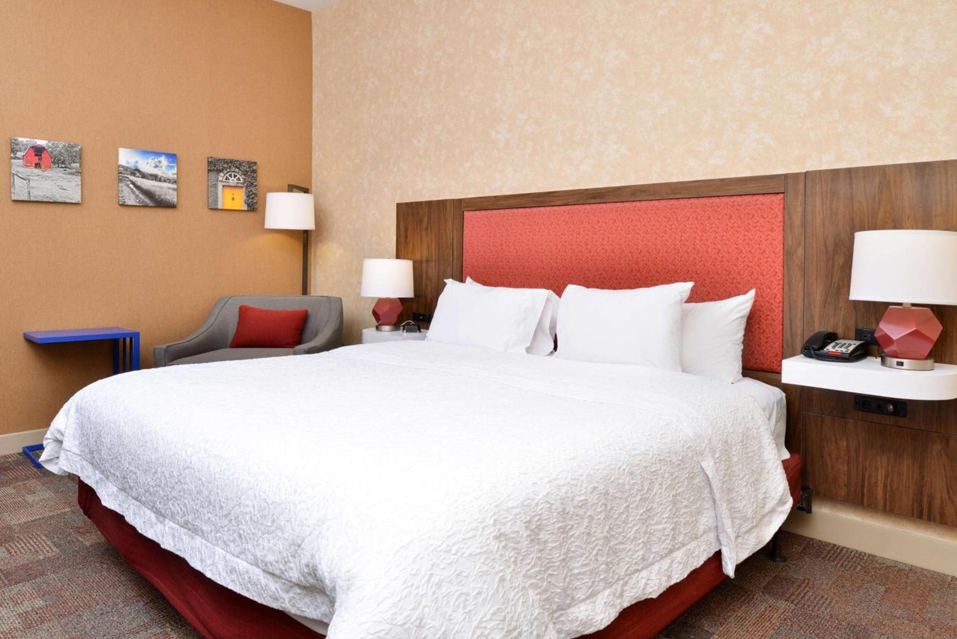 Hampton Inn Wytheville photo 50