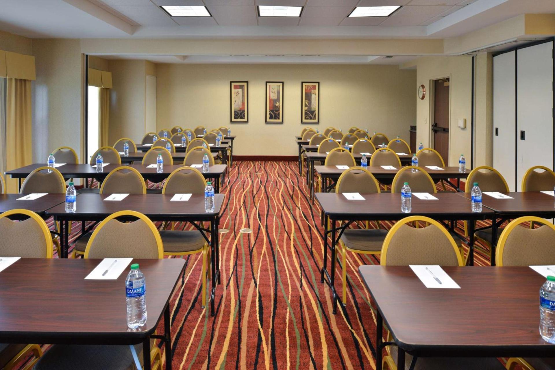 Hampton Inn Wytheville photo 63