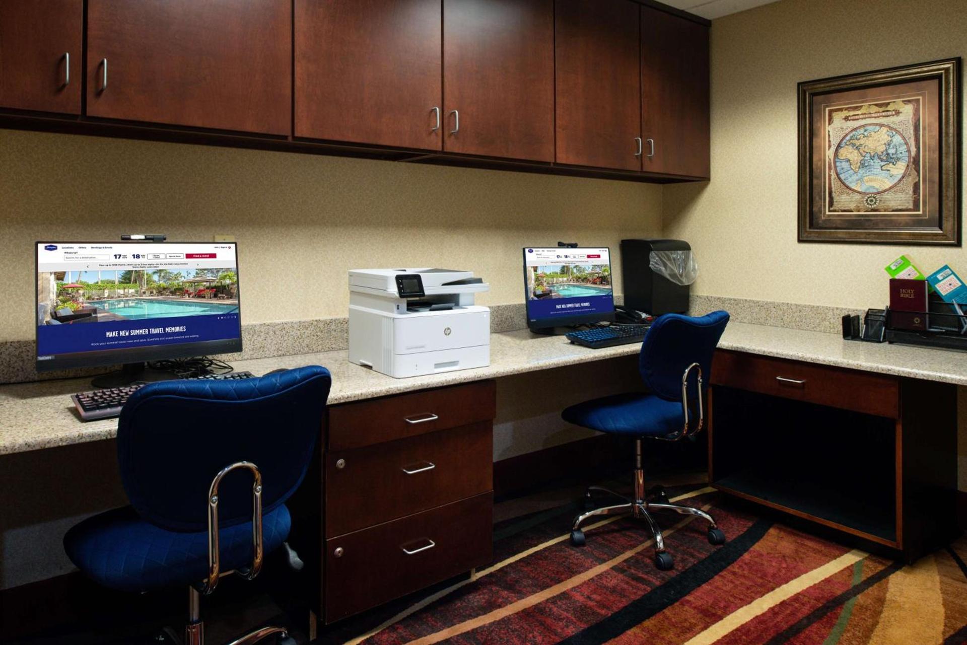 Hampton Inn Wytheville photo 68