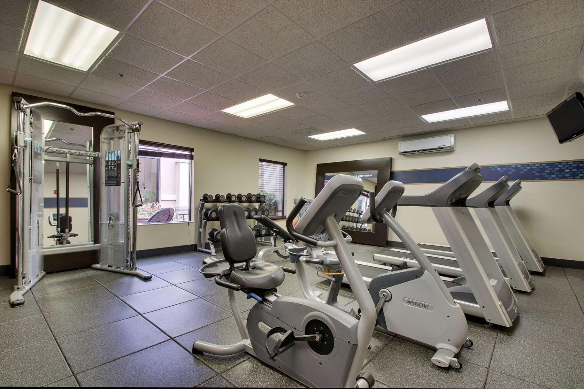 Hampton Inn Warner Robins photo 16