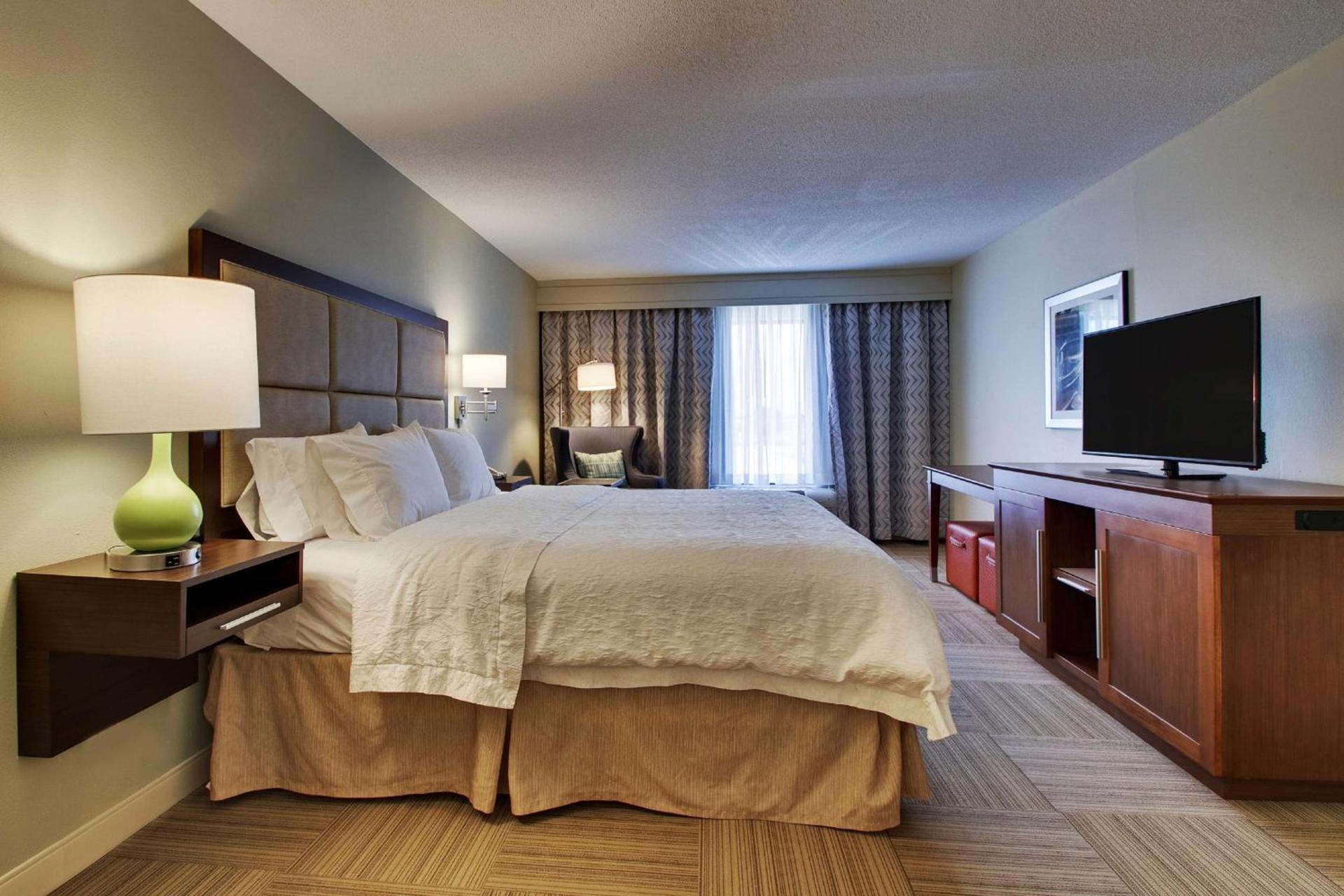 Hampton Inn Warner Robins photo 31