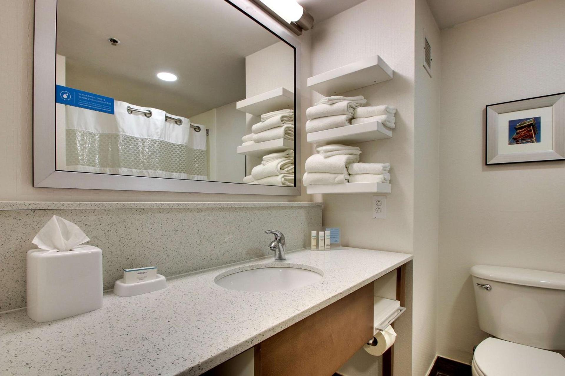 Hampton Inn Warner Robins photo 33
