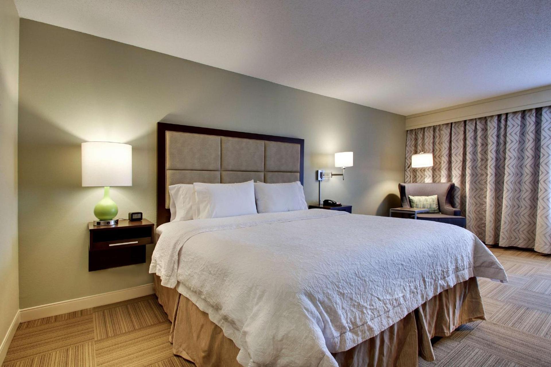 Hampton Inn Warner Robins photo 41