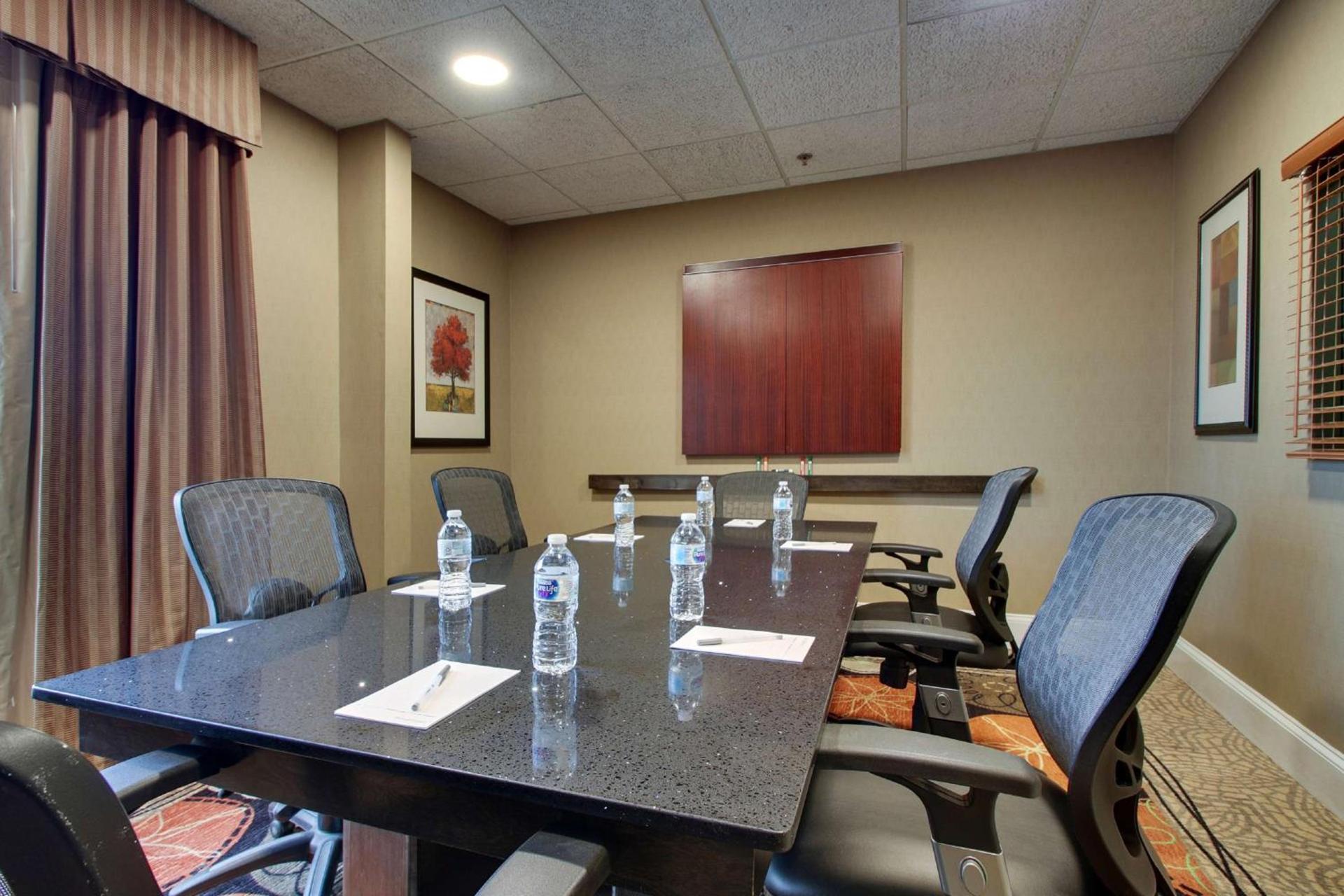 Hampton Inn Warner Robins photo 48