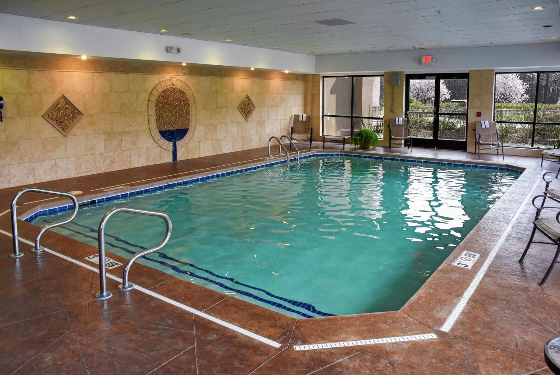 Hampton Inn & Suites Youngstown-Canfield photo 9