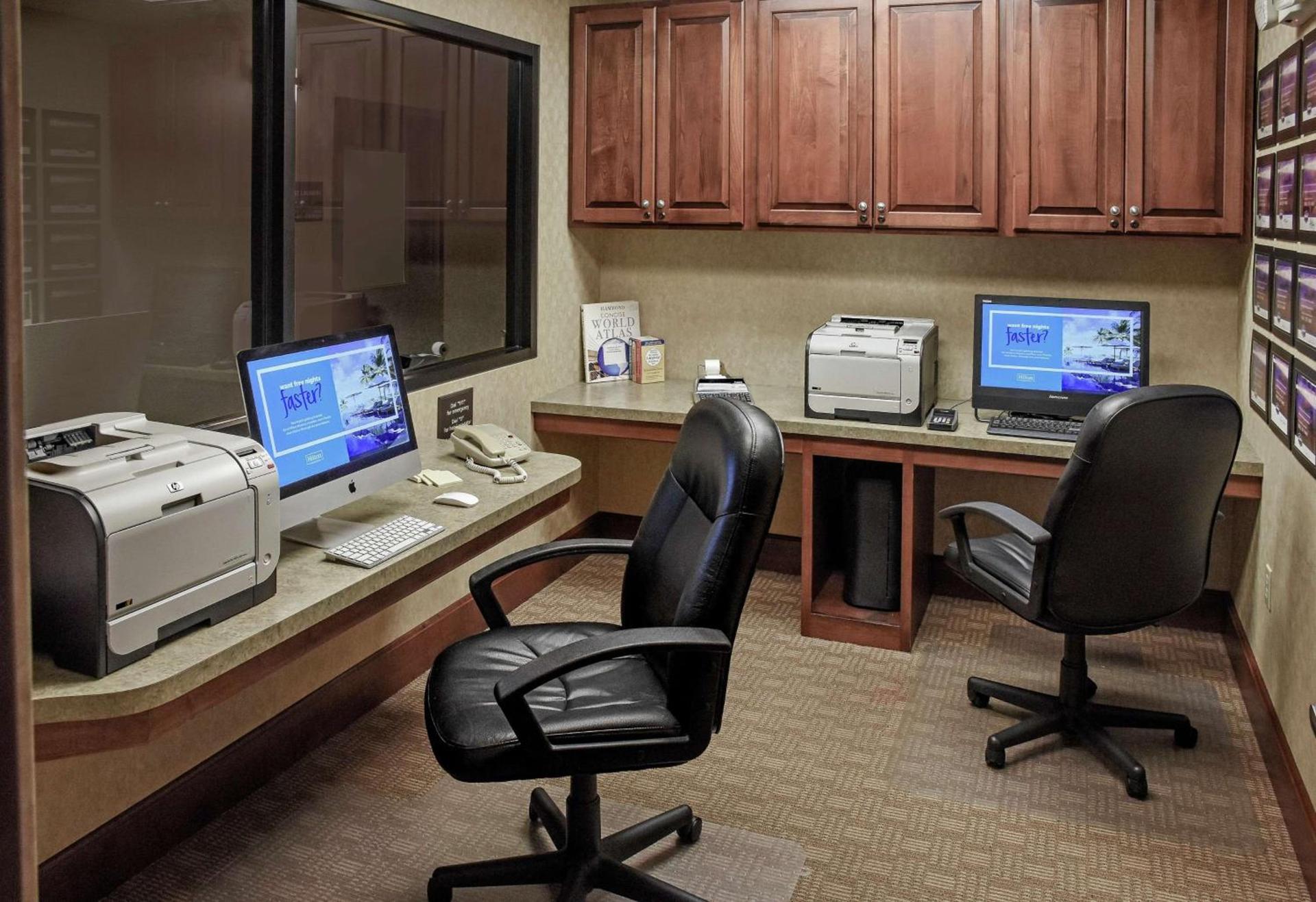 Hampton Inn & Suites Youngstown-Canfield photo 28