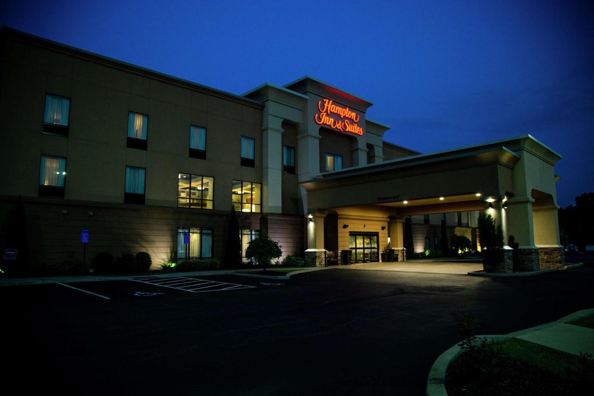 Hampton Inn & Suites Sharon photo 2