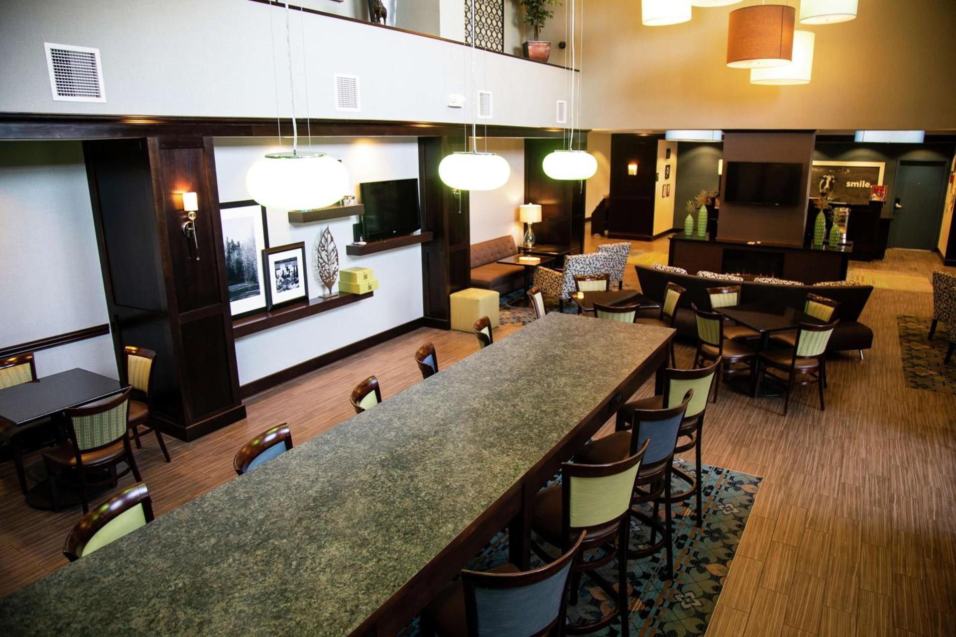 Hampton Inn & Suites Sharon photo 8