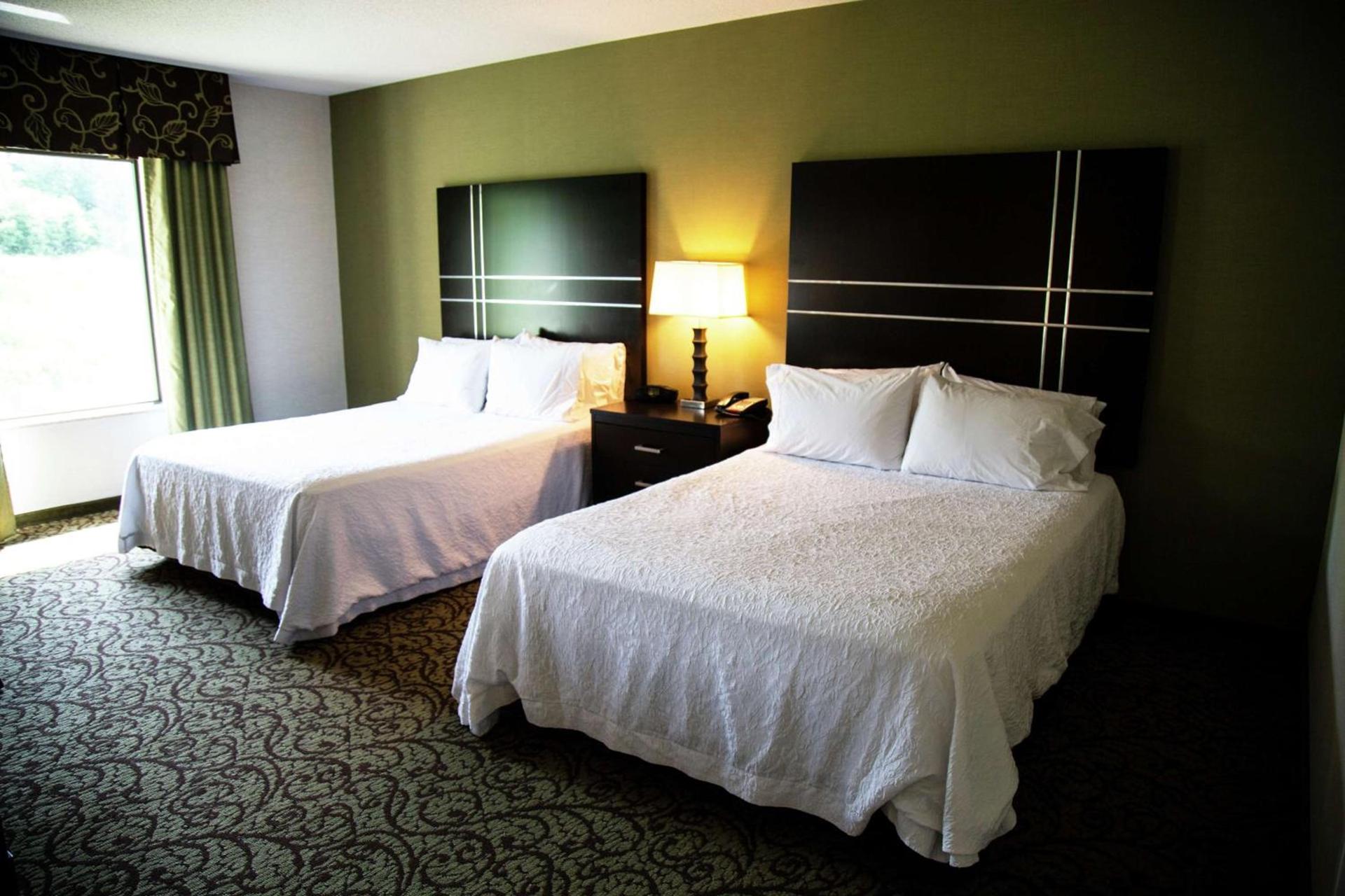 Hampton Inn & Suites Sharon photo 20