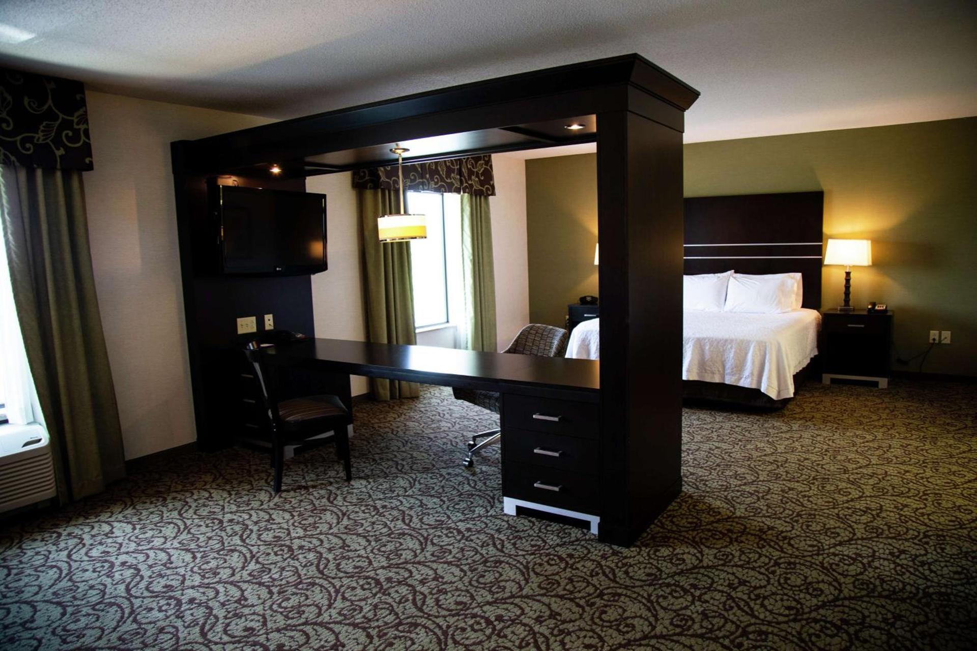 Hampton Inn & Suites Sharon photo 30