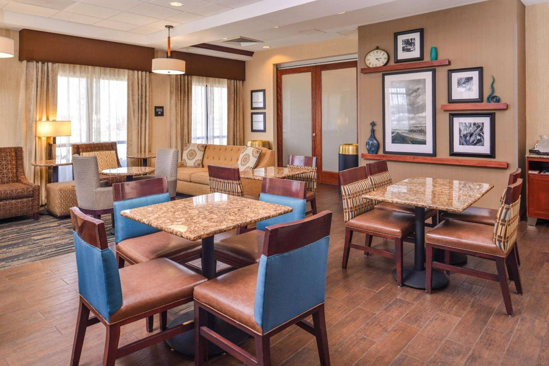 Hampton Inn York photo 10