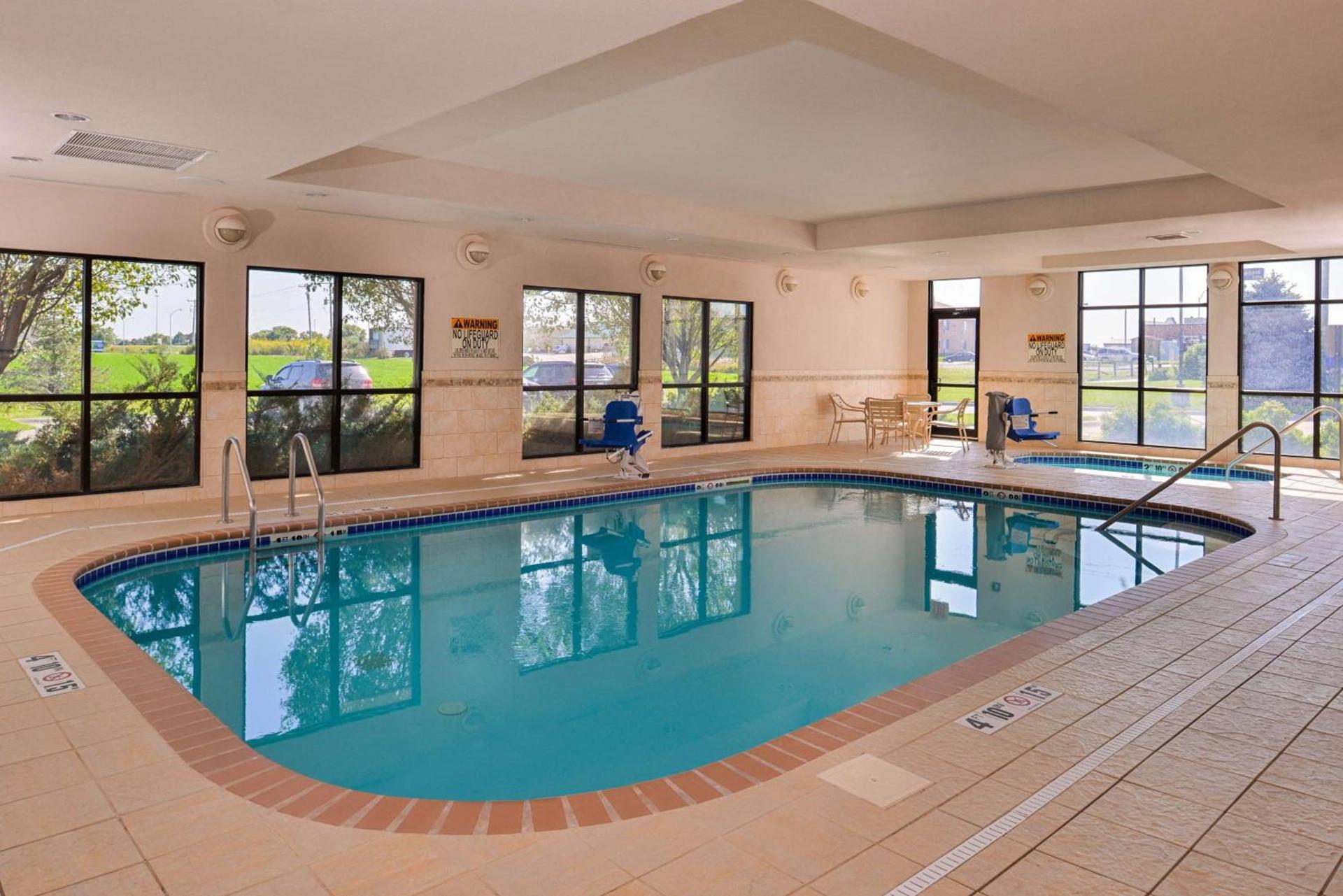 Hampton Inn York photo 11