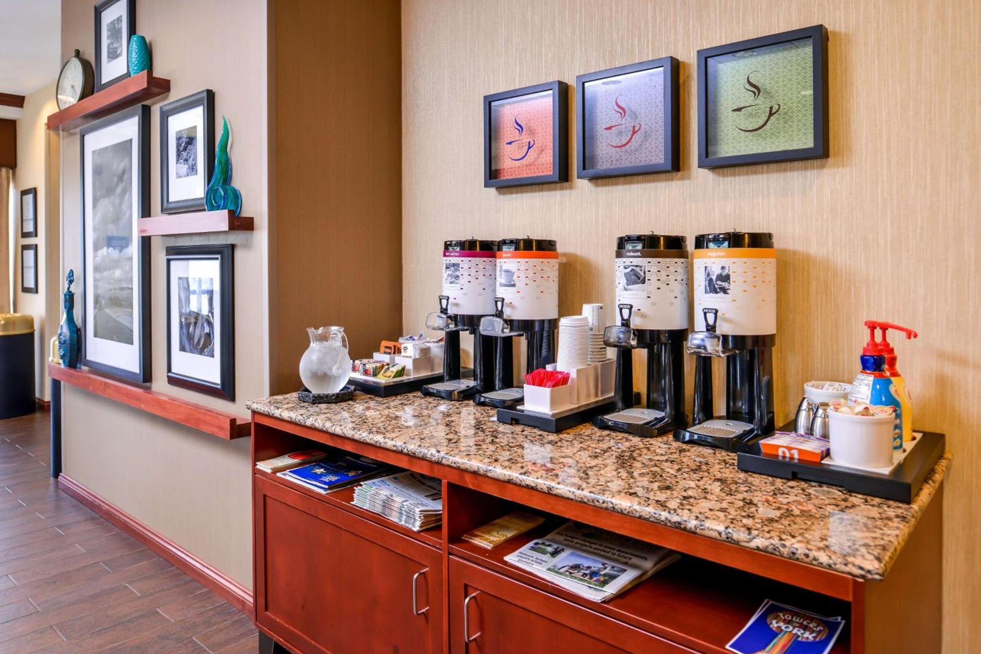 Hampton Inn York photo 14