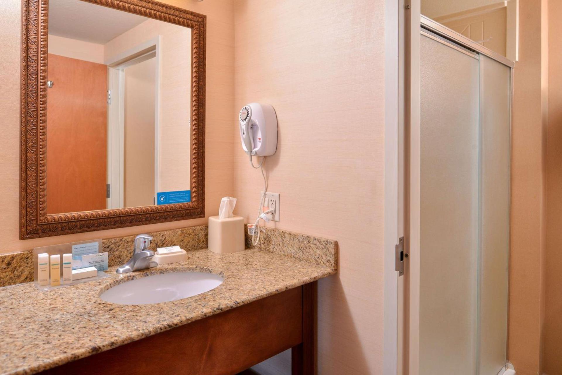 Hampton Inn York photo 27