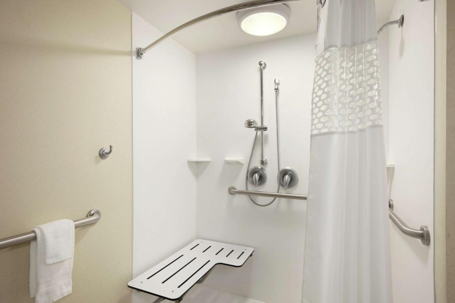 Hampton Inn - York photo 24