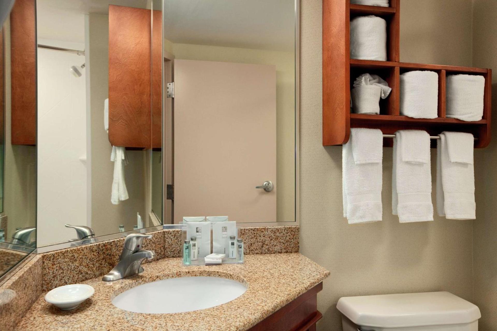 Hampton Inn - York photo 26