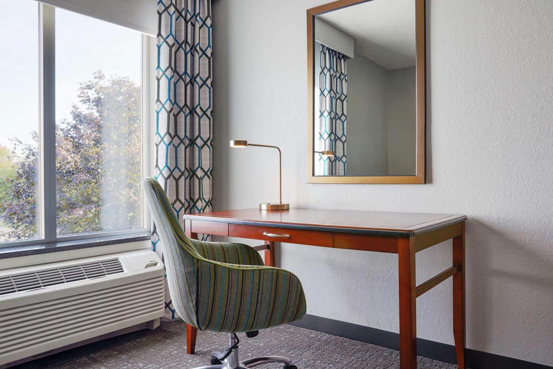 Hilton Garden Inn Allentown West photo 16