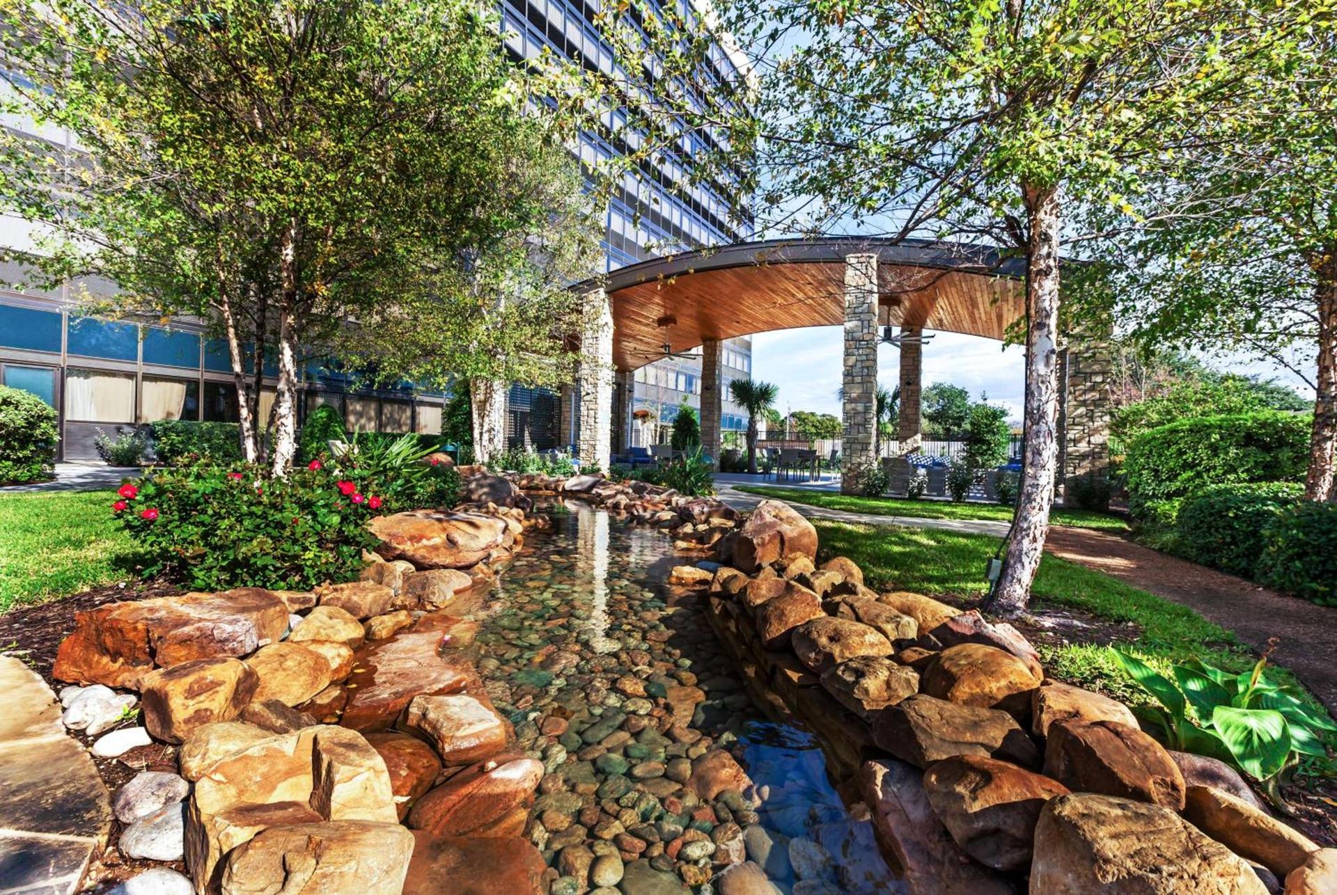 Hilton Waco photo 9