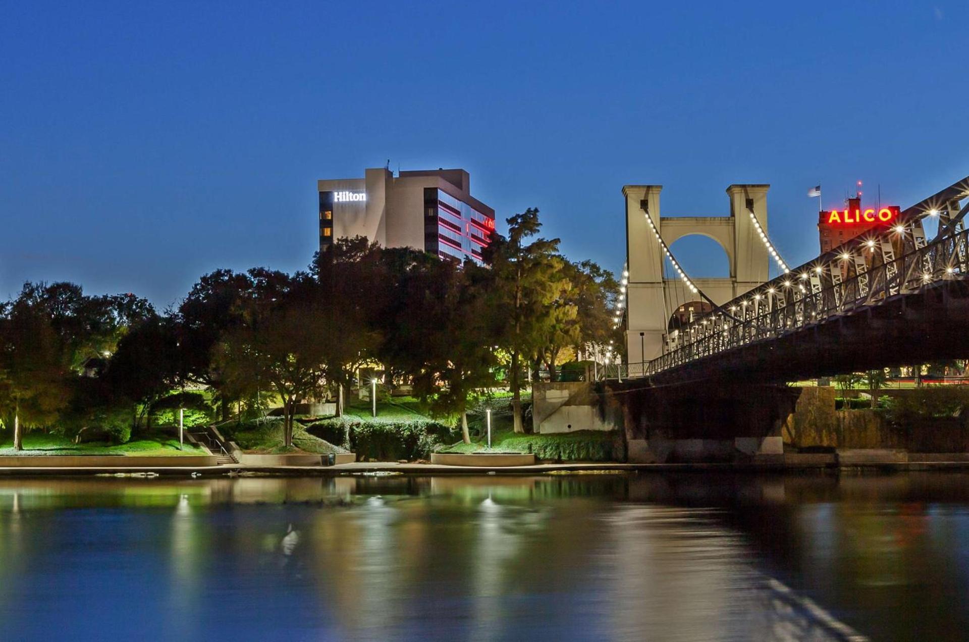 Hilton Waco photo 13