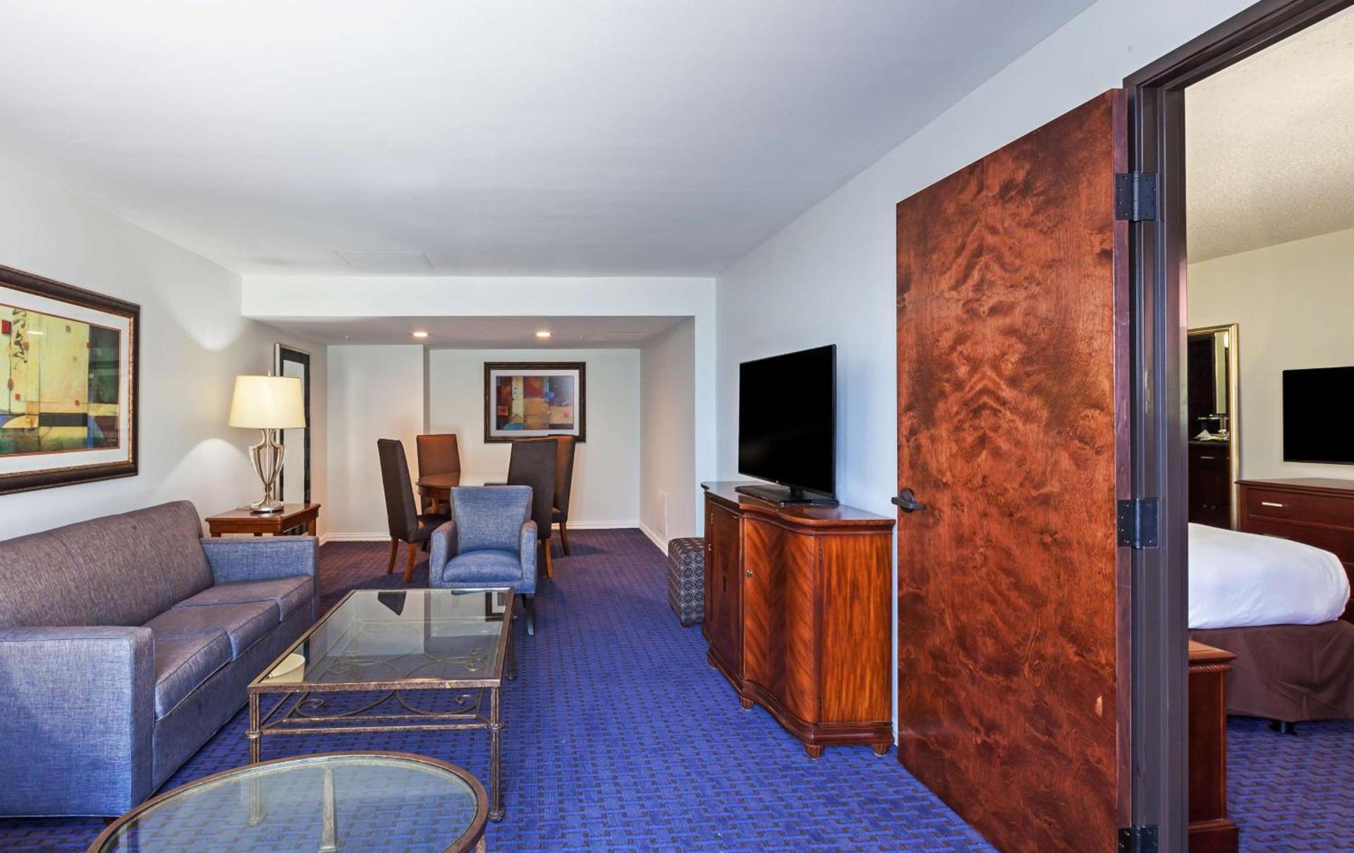 Hilton Waco photo 36
