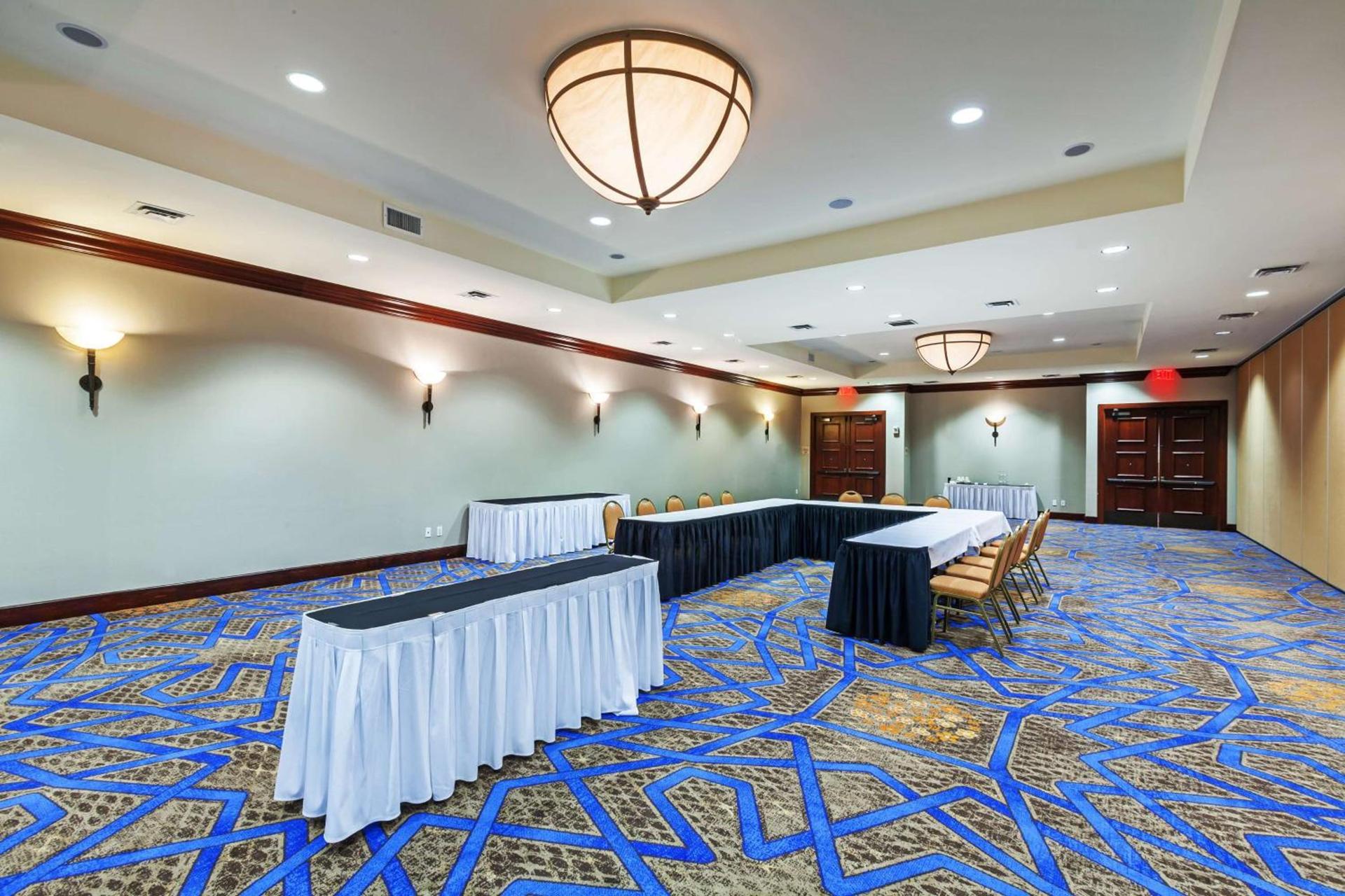 Hilton Waco photo 44