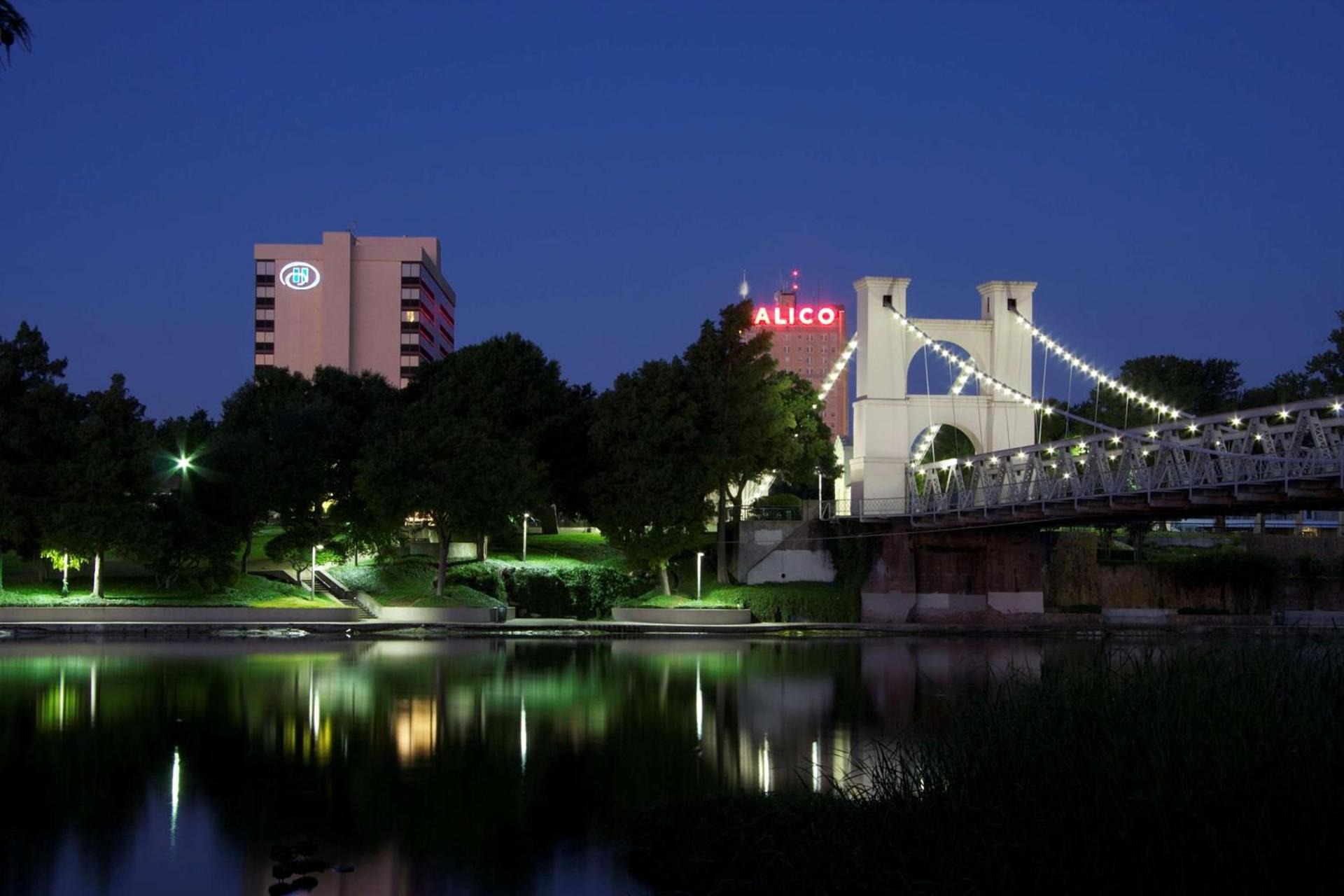 Hilton Waco photo 61