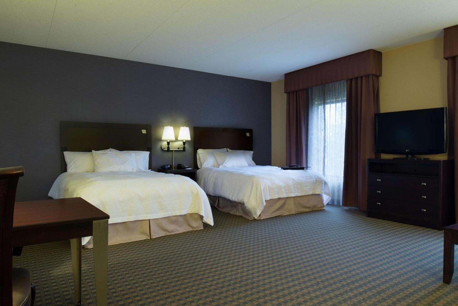 Hampton Inn & Suites Vineland photo 11