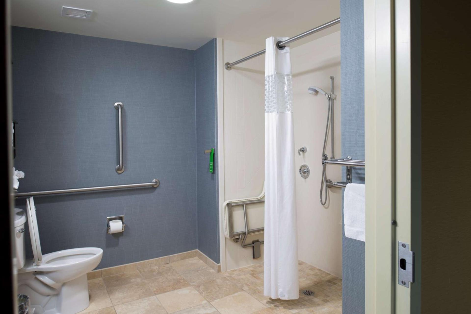 Hampton Inn & Suites Vineland photo 15
