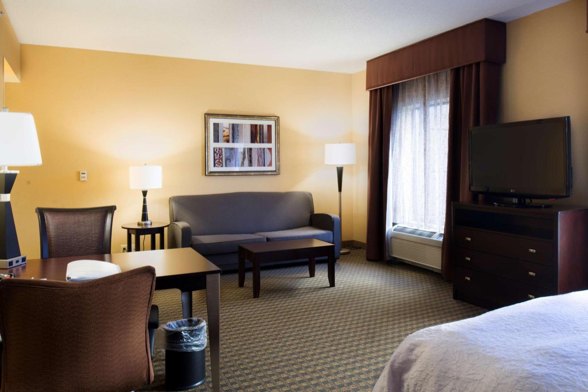 Hampton Inn & Suites Vineland photo 16