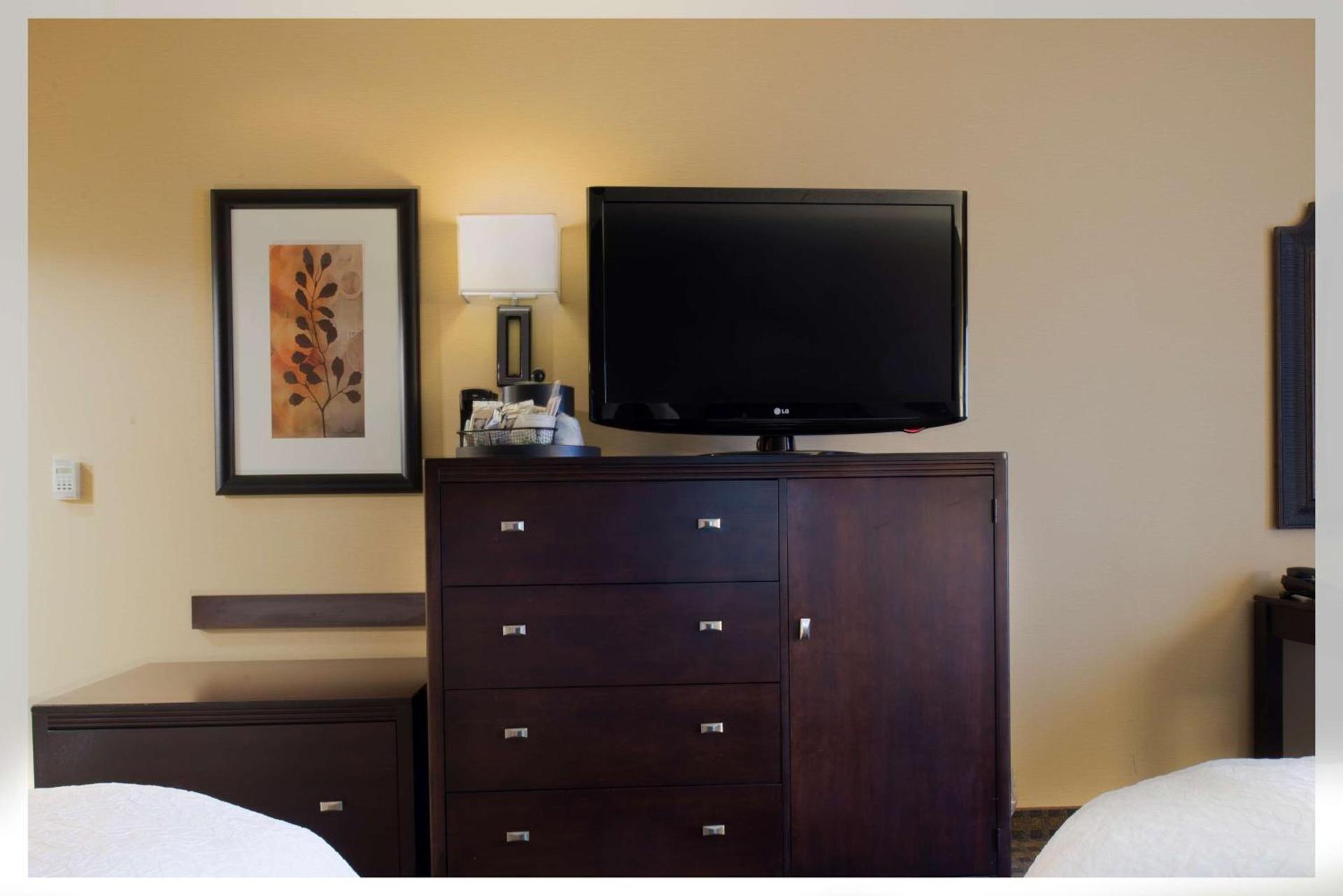 Hampton Inn & Suites Vineland photo 21