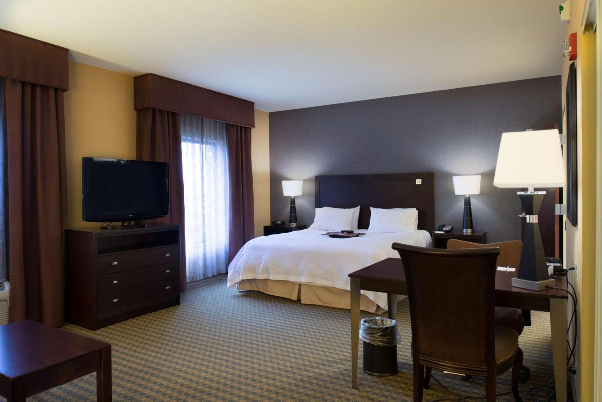 Hampton Inn & Suites Vineland photo 23