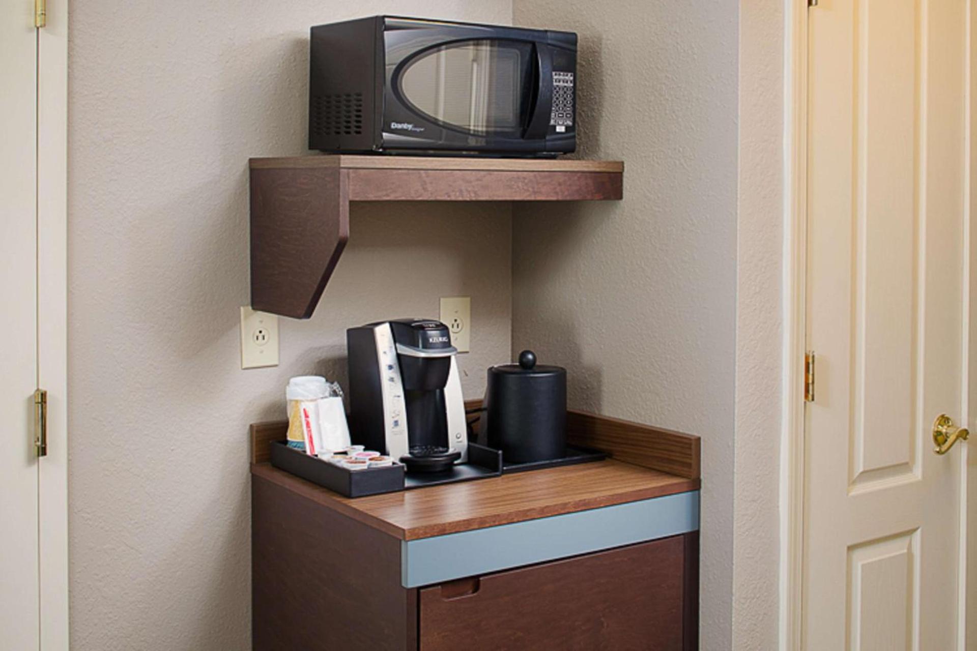 Hilton Garden Inn Albany Airport photo 31