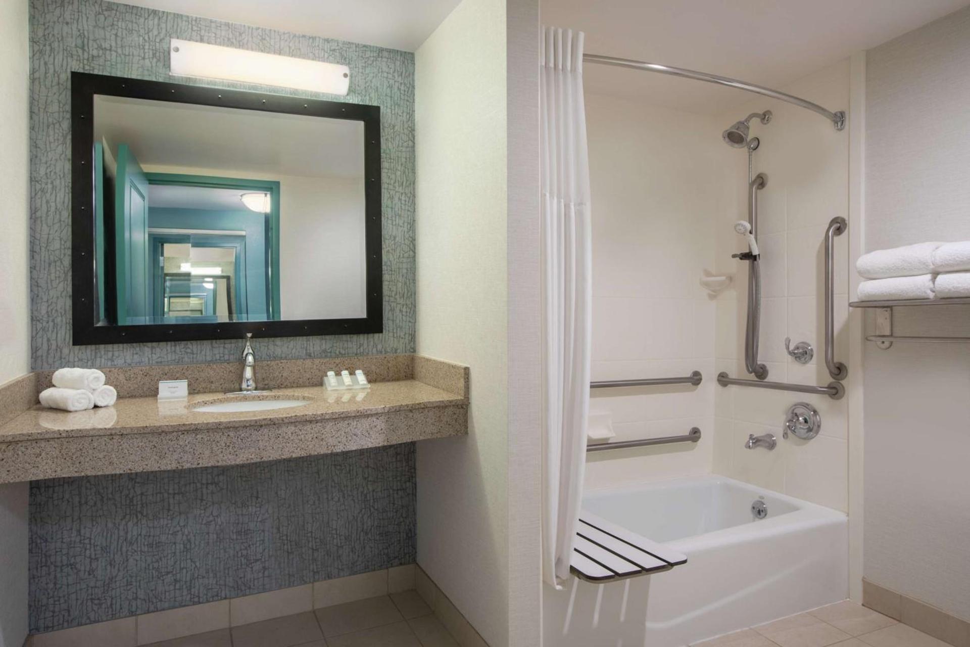 Hilton Garden Inn Troy photo 35